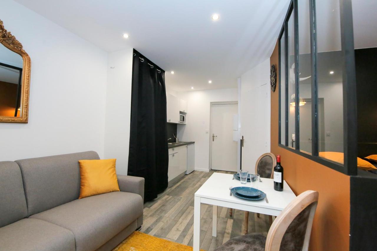 Le Rhinoceros, T1 Hypercentre Chic Et Cosy, Wifi Par Sovalfi Apartment Saint-Etienne  Luaran gambar
